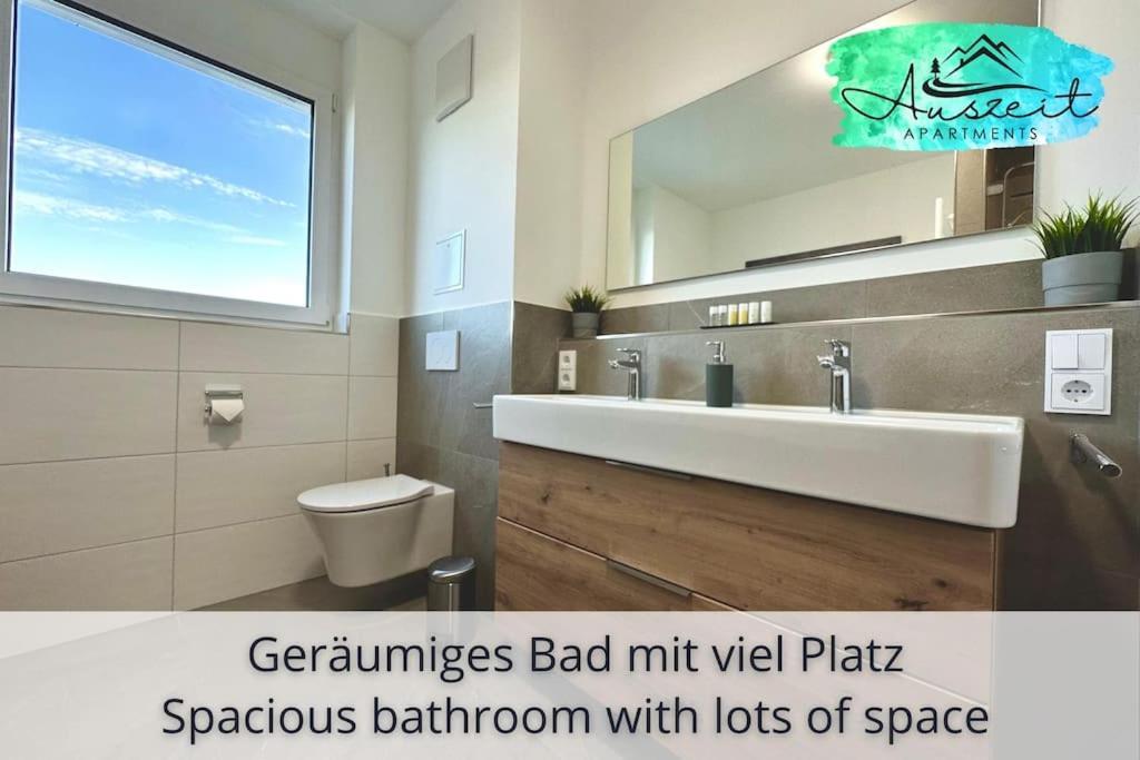 Auszeit Apartment Sunshine Am Uferpark - Nur 100 M Bis Zum Bodensee, Direkt Am Bodenseeradweg, 2 Schlafzimmer, 2 Sonnige Dachterrassen, Schnelles Wlan, Kostenloser Tiefgaragenstellplatz, Fur Bis Zu 4 Personen Friedrichshafen Dış mekan fotoğraf